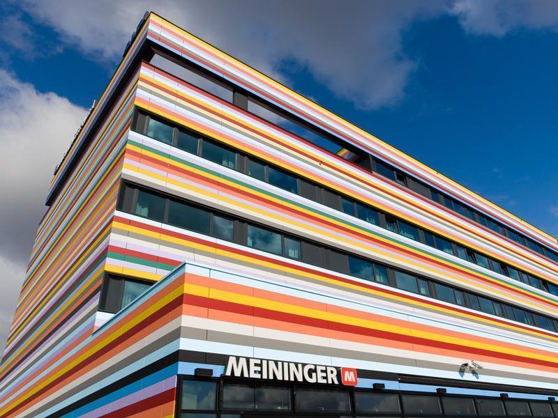 Meininger Airport Hotel